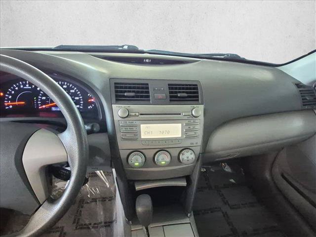Used 2011 Toyota Camry LE FWD image 14