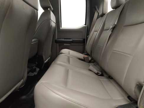 Used 2019 Ford F150 XL w/ Equipment Group 101A Mid AWD/4WD image 18