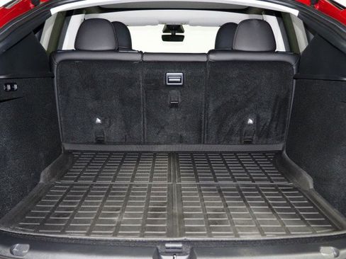 Used 2023 Tesla Model Y Performance image 40