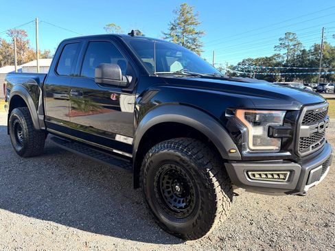 Used 2019 Ford F150 Raptor w/ Equipment Group 801A Mid image 3