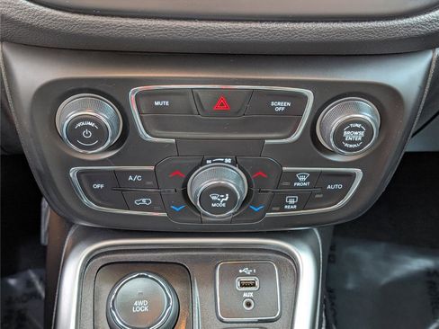 Used 2019 Jeep Compass Latitude w/ Popular Equipment Group image 26