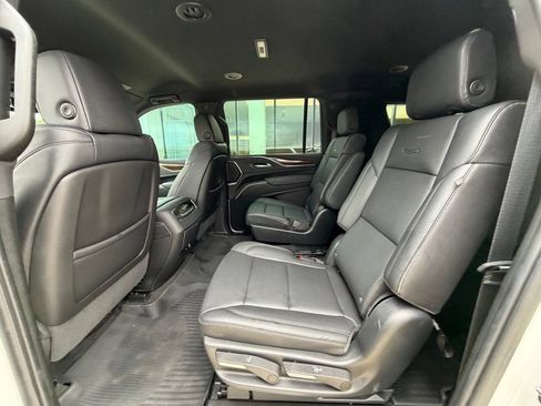 Used 2023 Cadillac Escalade ESV Luxury w/ LPO, Floor Liner Package RWD image 13