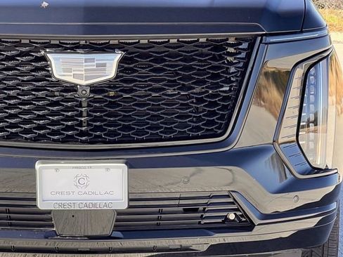 Certified 2025 Cadillac Escalade ESV Sport Platinum w/ LPO, ONYX Package image 10