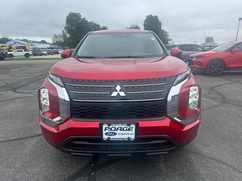 Used 2024 Mitsubishi Outlander ES AWD/4WD image 9