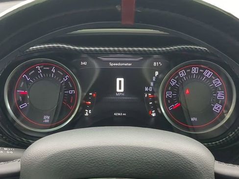 Used 2019 Dodge Challenger SXT RWD image 28