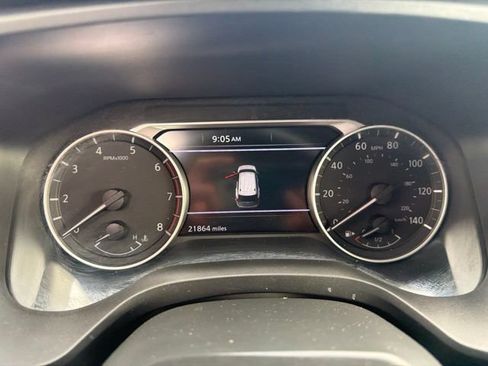 Used 2025 Nissan Rogue SV AWD/4WD image 13