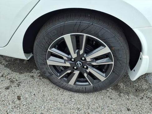 New 2025 Nissan Versa SV w/ Trunk Package image 4