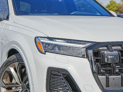 New 2026 Audi Q7 3.0T Premium Plus image 2