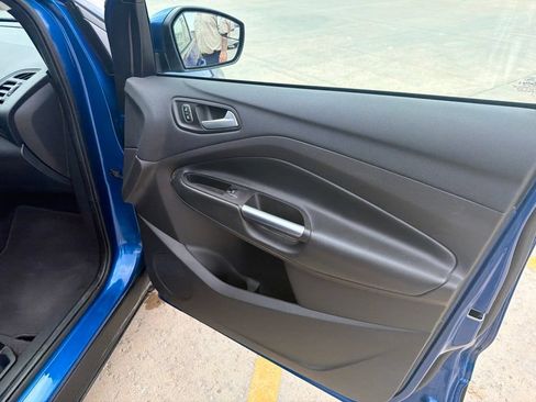 Used 2018 Ford Escape SE w/ SE Sync 3 Package FWD image 22