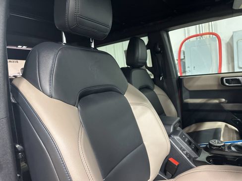 Used 2023 Ford Bronco Wildtrak AWD/4WD image 41