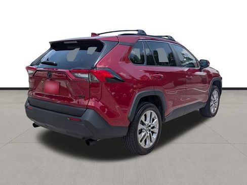 Used 2025 Toyota RAV4 XLE Premium FWD image 5