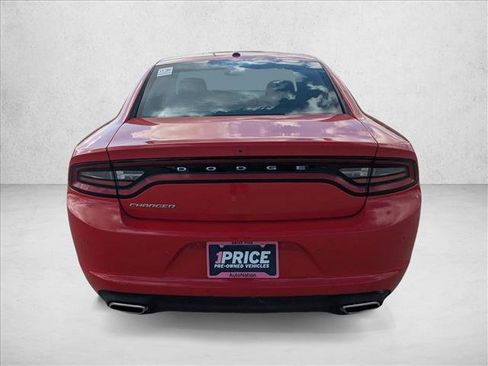 Used 2022 Dodge Charger SXT image 6