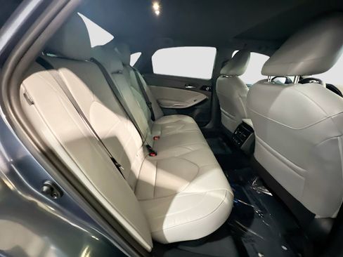 Used 2020 Toyota Avalon Limited w/ Advanced Safety Package FWD image 22