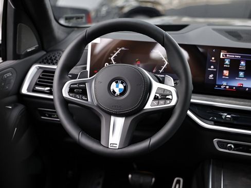 New 2026 BMW X7 xDrive40i w/ M Sport Package image 28