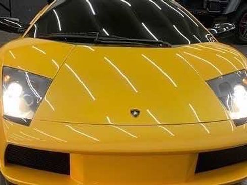 Used 2004 Lamborghini Murcielago Coupe image 3