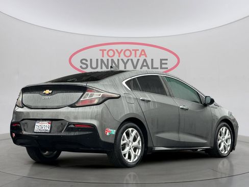 Used 2017 Chevrolet Volt Premier w/ Driver Confidence II Package image 3