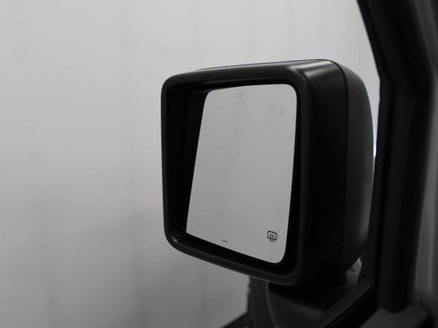 Used 2023 Jeep Wrangler Unlimited w/ Sun & Screen Package AWD/4WD image 14
