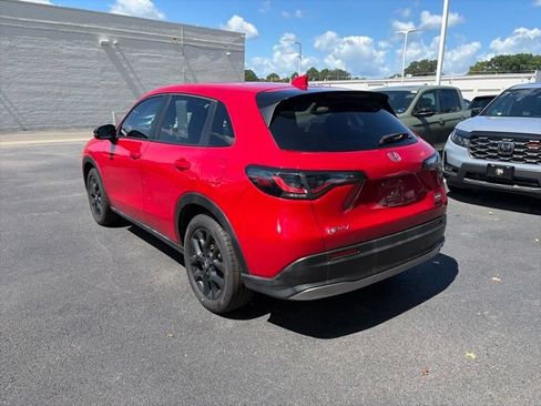 Used 2023 Honda HR-V Sport image 7