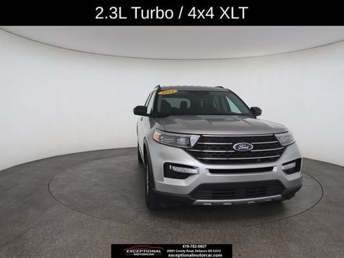 Used 2024 Ford Explorer XLT w/ Equipment Group 202A AWD/4WD image 30