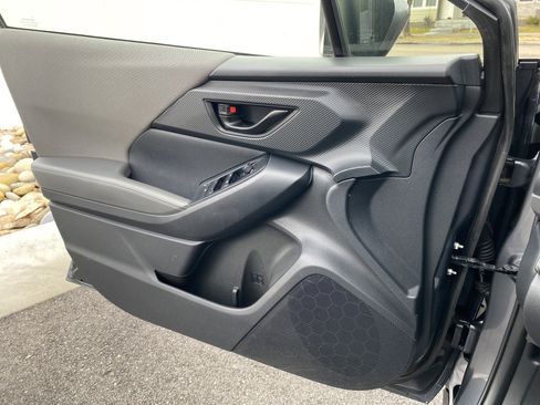 Used 2024 Subaru Crosstrek 2.0i Premium image 17