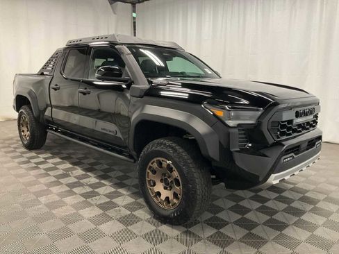 Used 2025 Toyota Tacoma 4x4 Double Cab Hybrid image 2