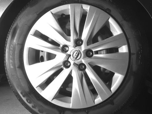 Used 2025 Nissan Sentra S FWD image 15