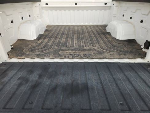 Used 2023 GMC Sierra 1500 Elevation image 30