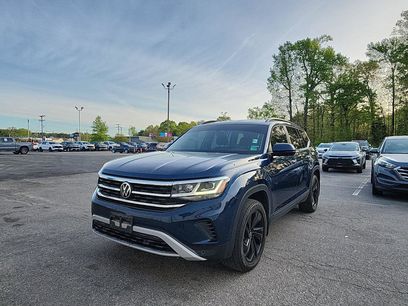 Used 2023 Volkswagen Atlas SE w/ Black Wheel Package