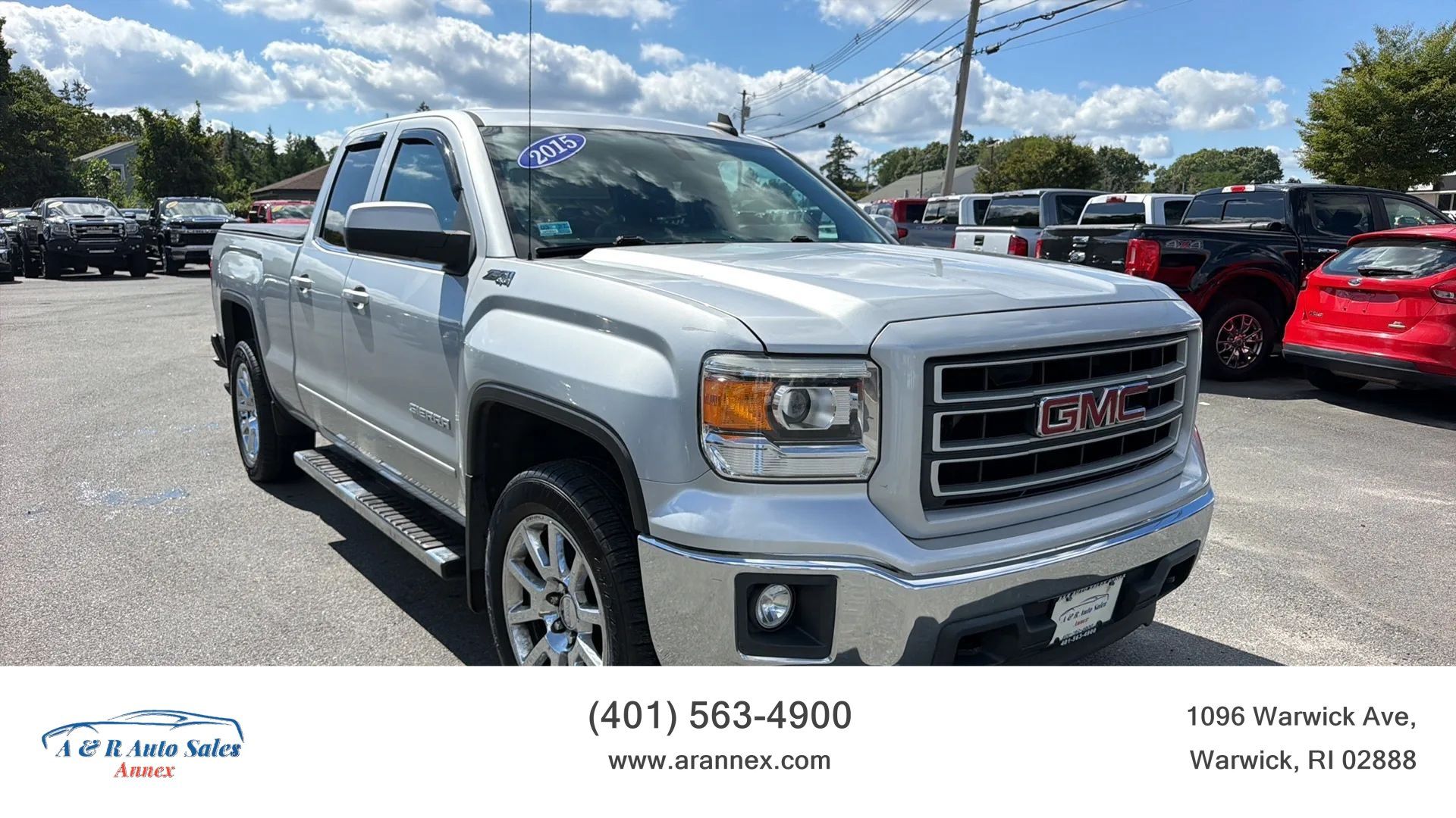 Used 2015 GMC Sierra 1500 SLE w/ SLE Value Package AWD/4WD image 1
