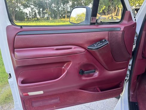 Used 1997 Ford F250 4x4 Regular Cab Heavy Duty image 15