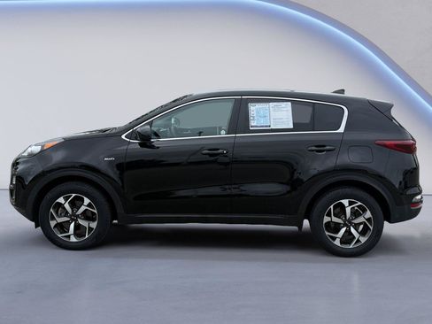 Used 2022 Kia Sportage LX AWD/4WD image 6