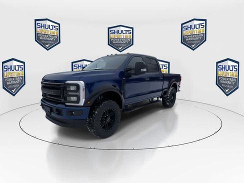New 2026 Ford F250 Lariat w/ Black Appearance Package image 4