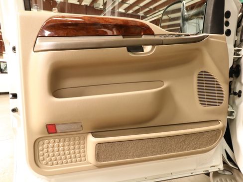 Used 2000 Ford Excursion Limited image 21