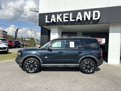 Used 2022 Ford Bronco Sport Outer Banks w/ Tech Package image 3