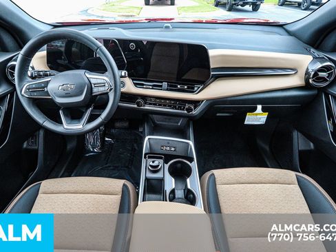 Used 2025 Chevrolet Equinox ACTIV w/ Safety and Technology Package AWD/4WD image 29