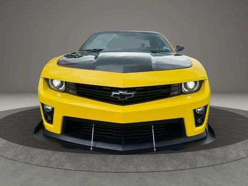 Used 2013 Chevrolet Camaro SS w/ RS Package RWD image 3
