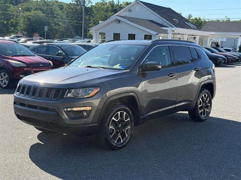 Used 2021 Jeep Compass Latitude AWD/4WD image 4
