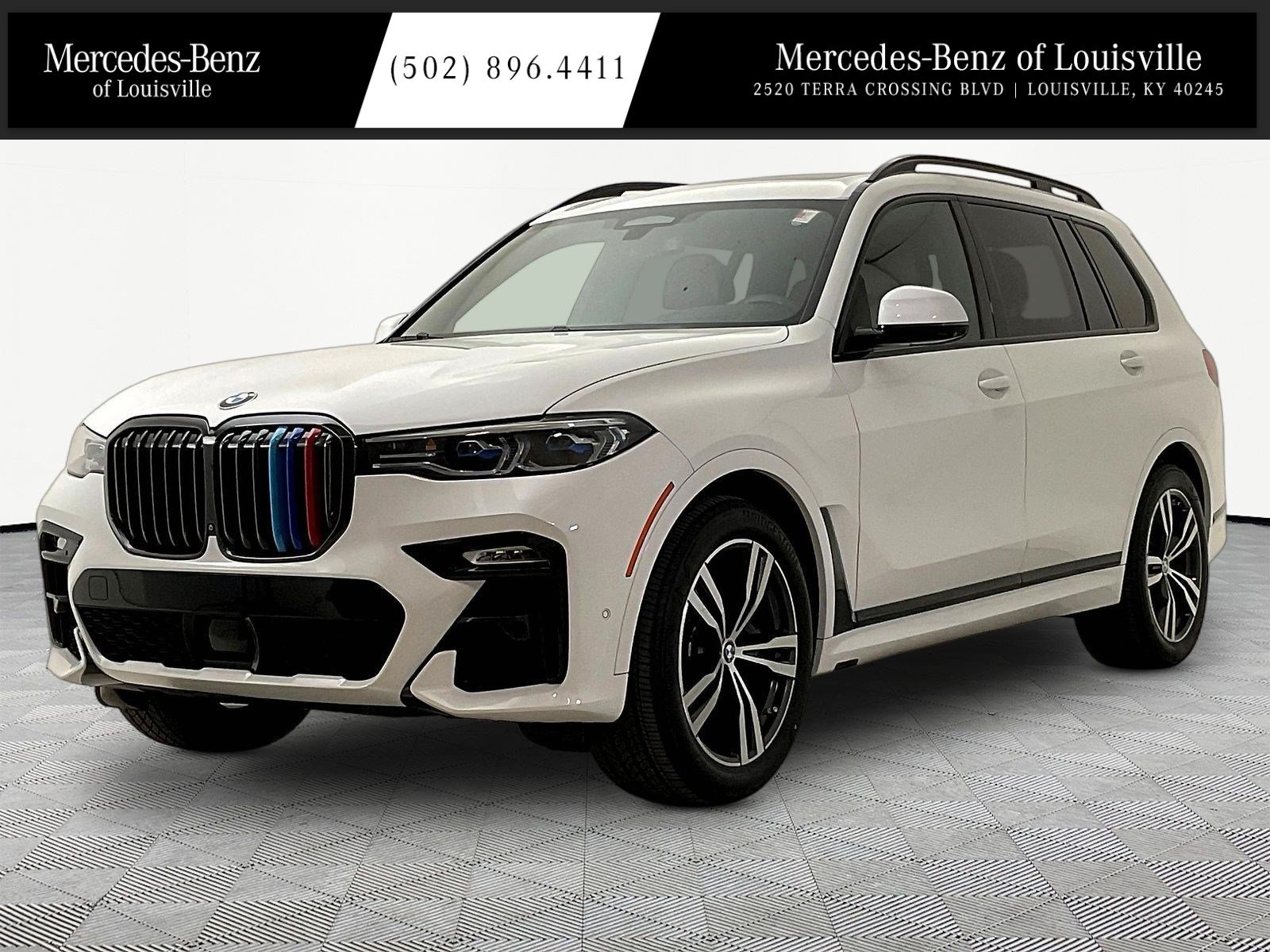 Used 2022 BMW X7 M50i AWD/4WD image 1