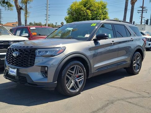 Used 2026 Ford Explorer ST-Line w/ ST-Line Street Pack RWD image 28