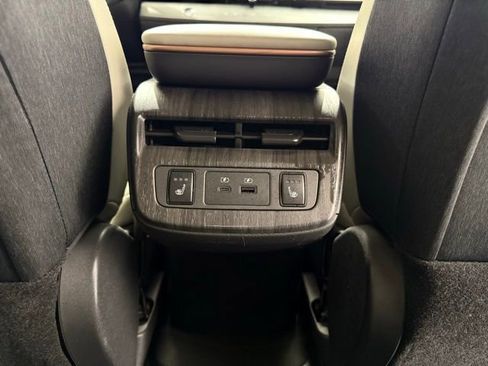 Used 2023 Nissan Ariya AWD image 25