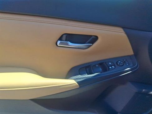 Certified 2023 Nissan Sentra SV w/ SV Premium Package FWD image 13