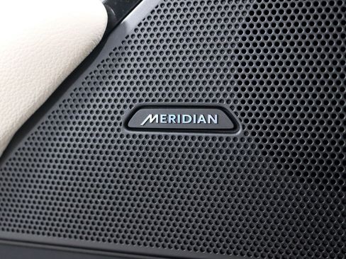 Used 2021 Land Rover Range Rover Velar S image 30