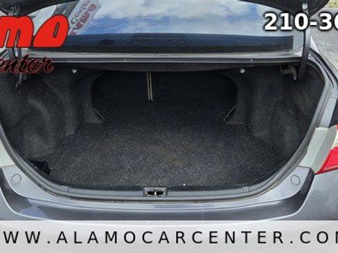 Used 2009 Toyota Camry LE FWD image 24