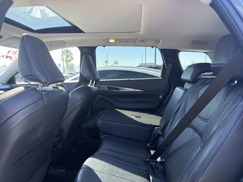Used 2023 INFINITI QX60 Luxe w/ Cargo Package FWD image 18