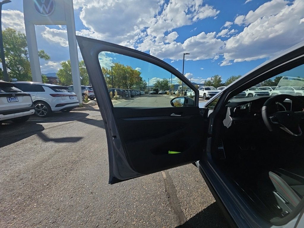 New 2026 Volkswagen GTI SE FWD image 9
