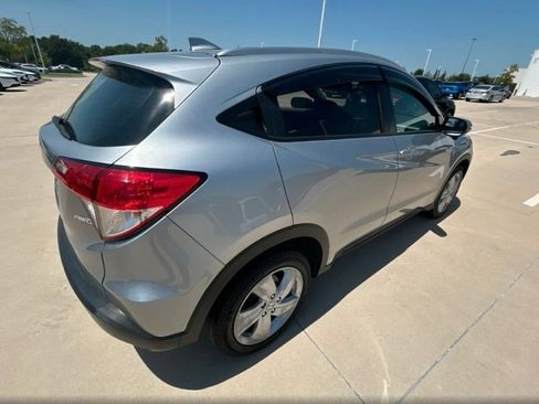 Used 2019 Honda HR-V EX-L image 6