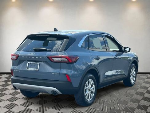 Used 2024 Ford Escape Active w/ Tech Pack #1 AWD/4WD image 4