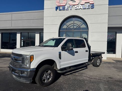 Used 2017 Ford F250 XLT w/ XLT Value Package image 2