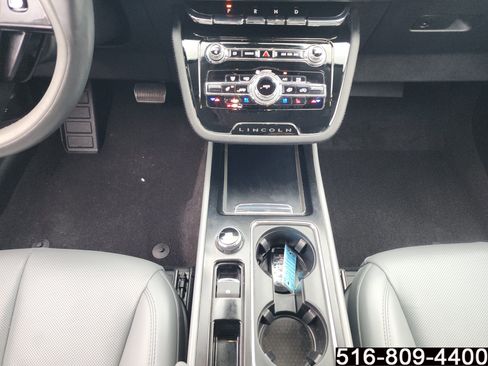 Used 2021 Lincoln Corsair AWD w/ Equipment Group 101A image 13