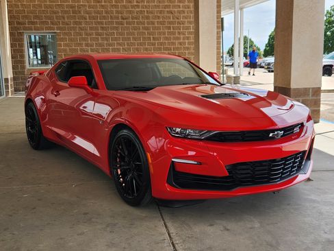 Used 2023 Chevrolet Camaro SS RWD image 5